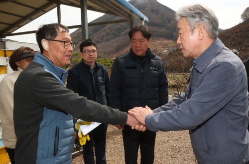 산불 피해 현장 방문한 강호동 농협중앙회 회장[농협중앙회