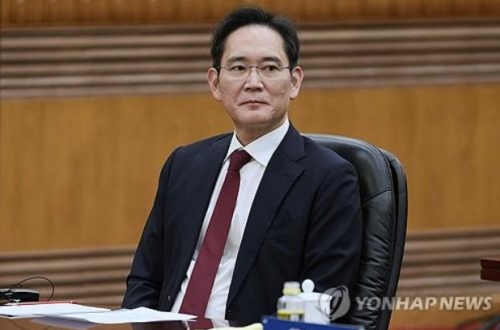 이재용 삼성전자 회장이 28일 베이징 인민대회당에서 시진핑 국가주석과 면담에 참석한 모습.