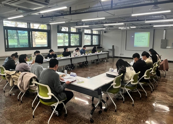 경기문화재단(대표이사 유정주)이 2025년 경기도 통합문화이용권(문화누리카드) 이용 활성화 논의를 위한 시·군 정담회를 개최했다.