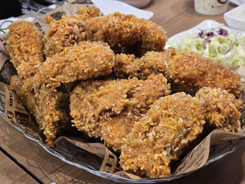bhc 신메뉴 '콰삭킹' [사진  안솔지 기자]