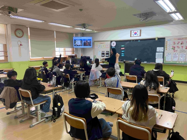 인천시교육청(교육감 도성훈)은 4월 21일부터 12월까지 관내 초·중·고·특수학교 1,599학급의 학생과 학부모·교원 등 17개교를 대상으로 '2025 학교로 찾아가는 노동인권 교육'을 실시한다.