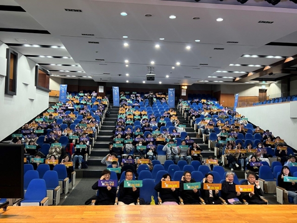 인천시교육청(교육감 도성훈)은 지난 26일 인하대학교 본관 대강당에서 중등 수업‧평가혁신 리더그룹 발대식을 실시했다.