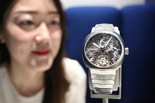 갤러리아百, 스위스 명품 시계 브랜드 '모저앤씨' 국내 최초로 선봬
