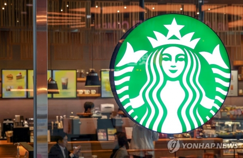 고객 소통 강조하던 스타벅스, 한국·일본서 키오스크 첫 도입
