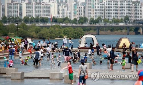 [MZ컨슈머] 뷰티업계, 자외선·잡티 막는 '초여름 스킨케어' 제안