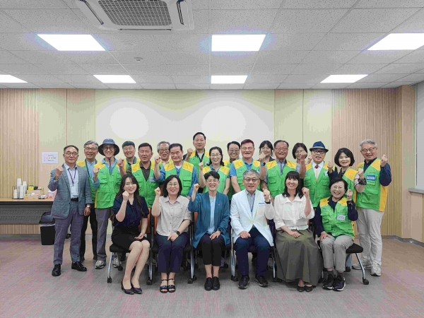 공무원연금공단(이사장 김동극) 경인·강원지부는 6월 5일 '인천 가치함께 상록봉사단'의 두 번째 입단식을 가졌다.