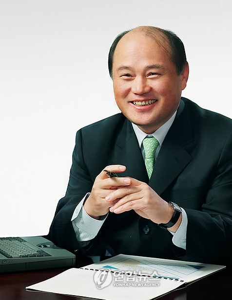금호아시아나그룹은 12일 그룹 전략경영본부 사장에 기옥 씨를 선임하는 등 계열사 사장단 인사를 단행했다.